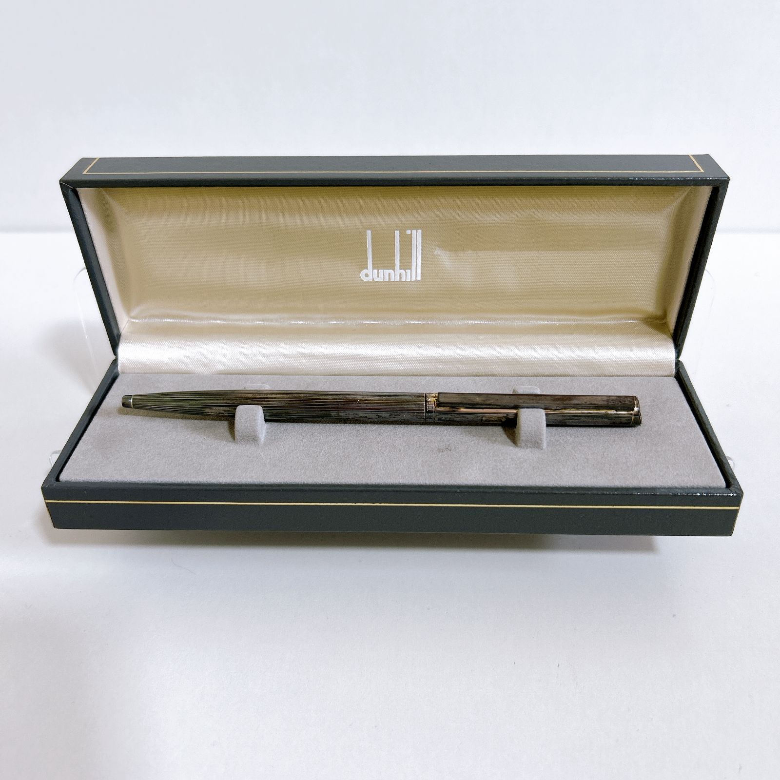 dunhill ダンヒル シルバー ボールペン　替芯付き dunhill ダンヒル シルバー ボールペン 替芯付き 【公式通販】