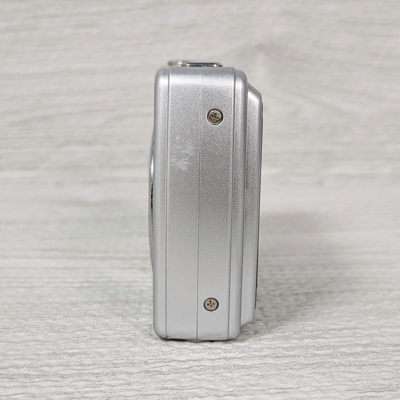 PENTAX ペンタックス Optio M20 シルバー 単3電池駆動 デジカメ