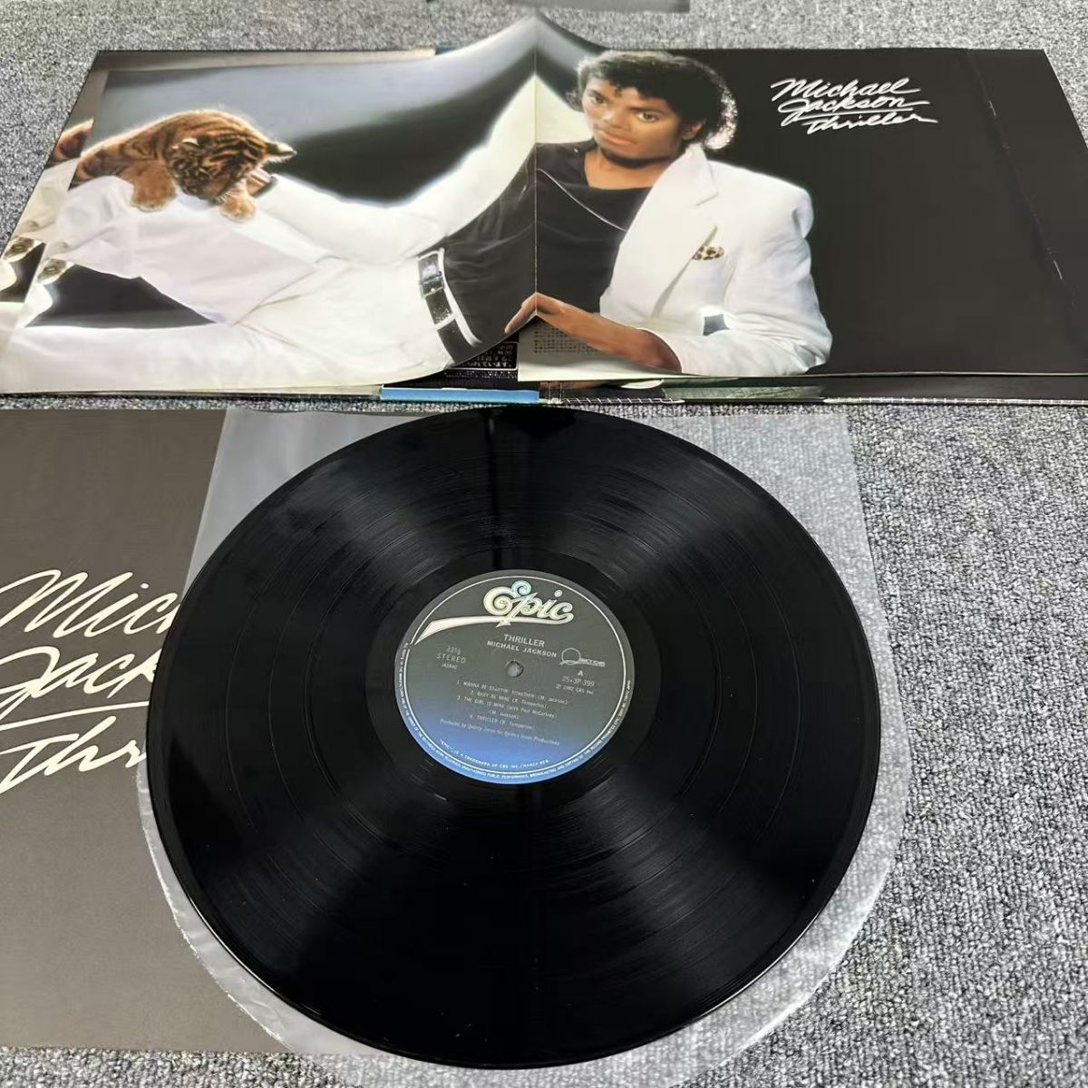 帯付 LP / Michael Jackson(マイケル・ジャクソン) - Thriller
