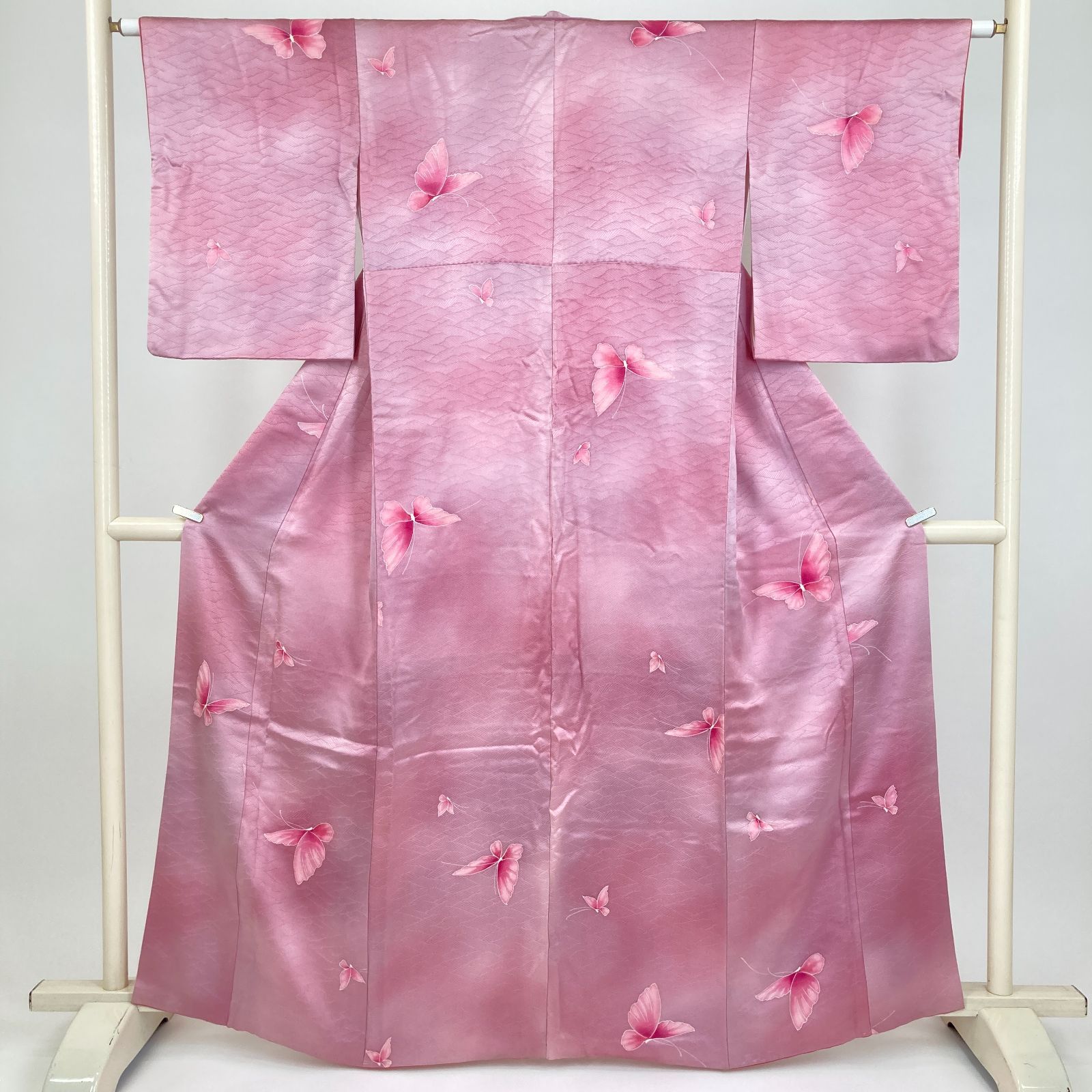 たんす屋 TANSU-YA 着物 リユース着物 小紋 ピンク カジュアル 蝶 袷