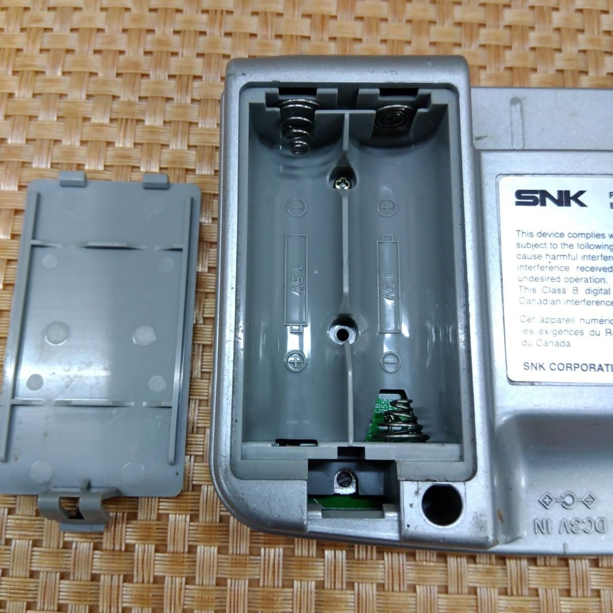 簡易動作確認済】ネオジオポケットカラー 携帯型ゲーム機 中古 送料