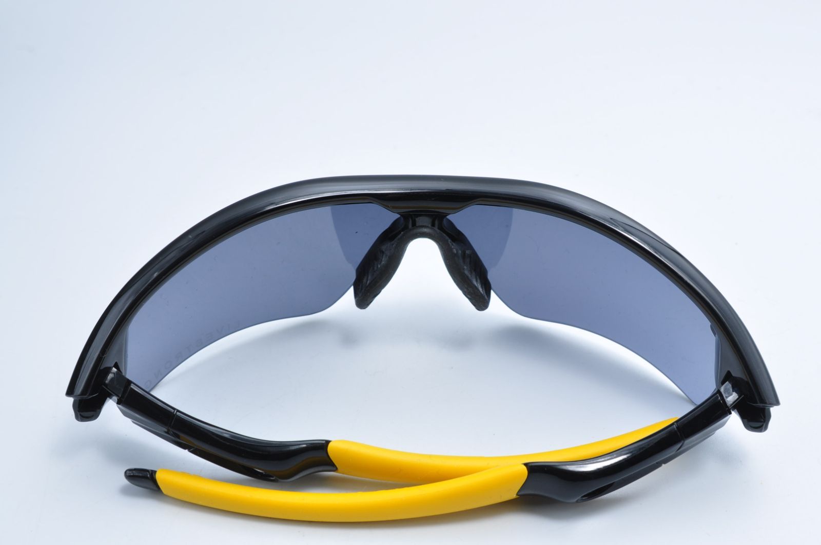 OAKLEY オークリー LIVESTRONG RADAR レーダー リブストロング コラボ 