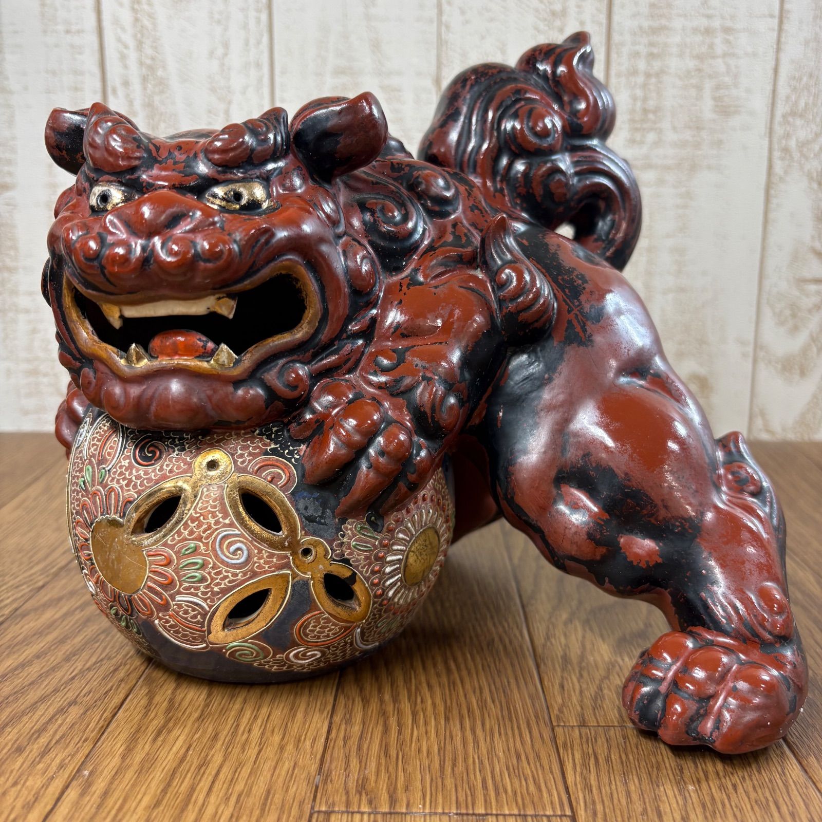 九谷焼 玉乗り獅子 赤獅子 狛犬 置物 陶器 - メルカリ
