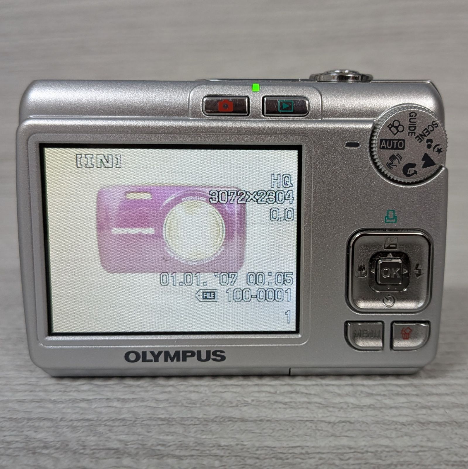 OLYMPUS オリンパス FE-210 シルバー ジャンク品 単3電池駆動 デジカメ