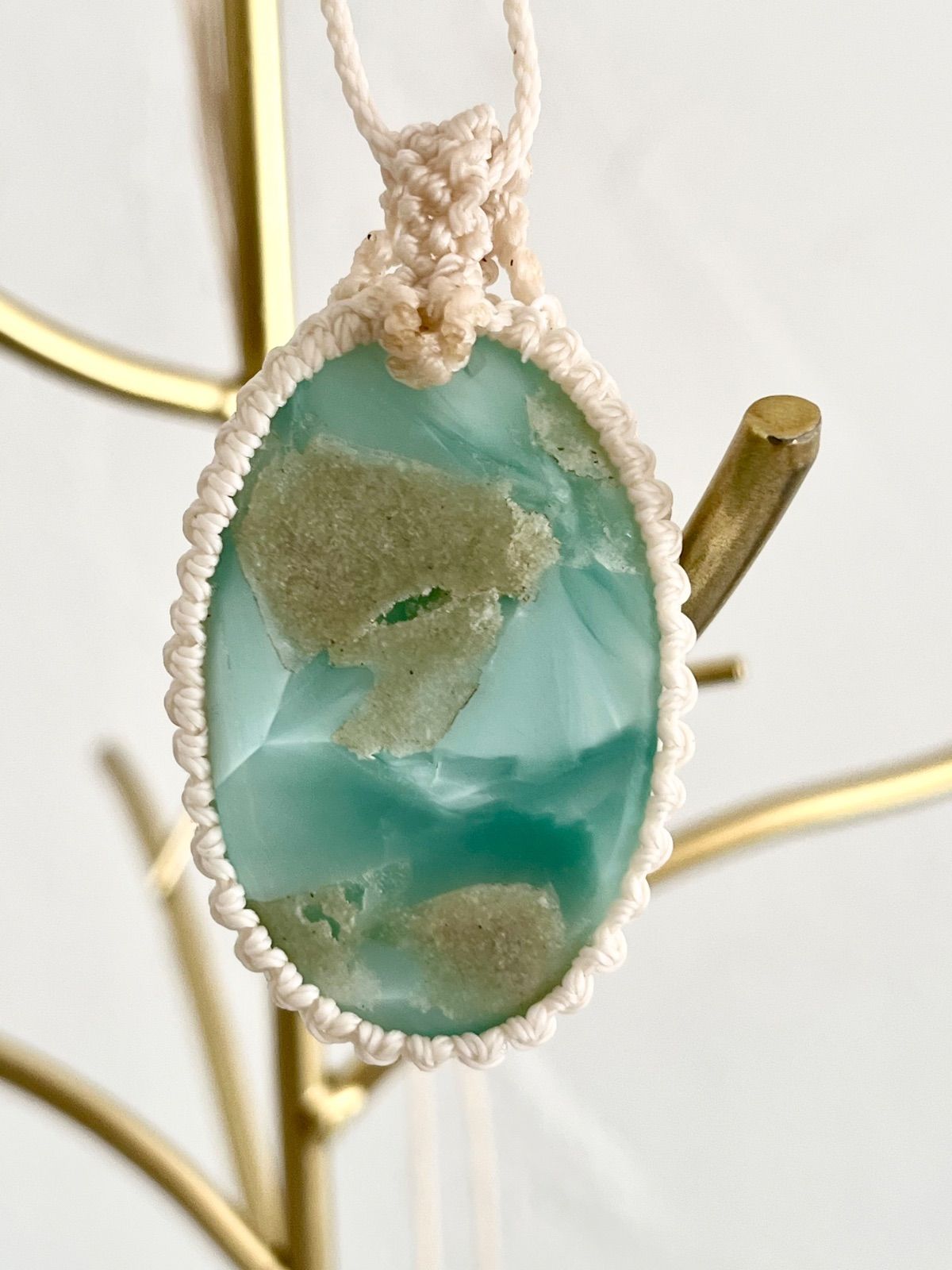 ヘミモルファイト マクラメ編みペンダント アフターフォロー有 - メルカリ