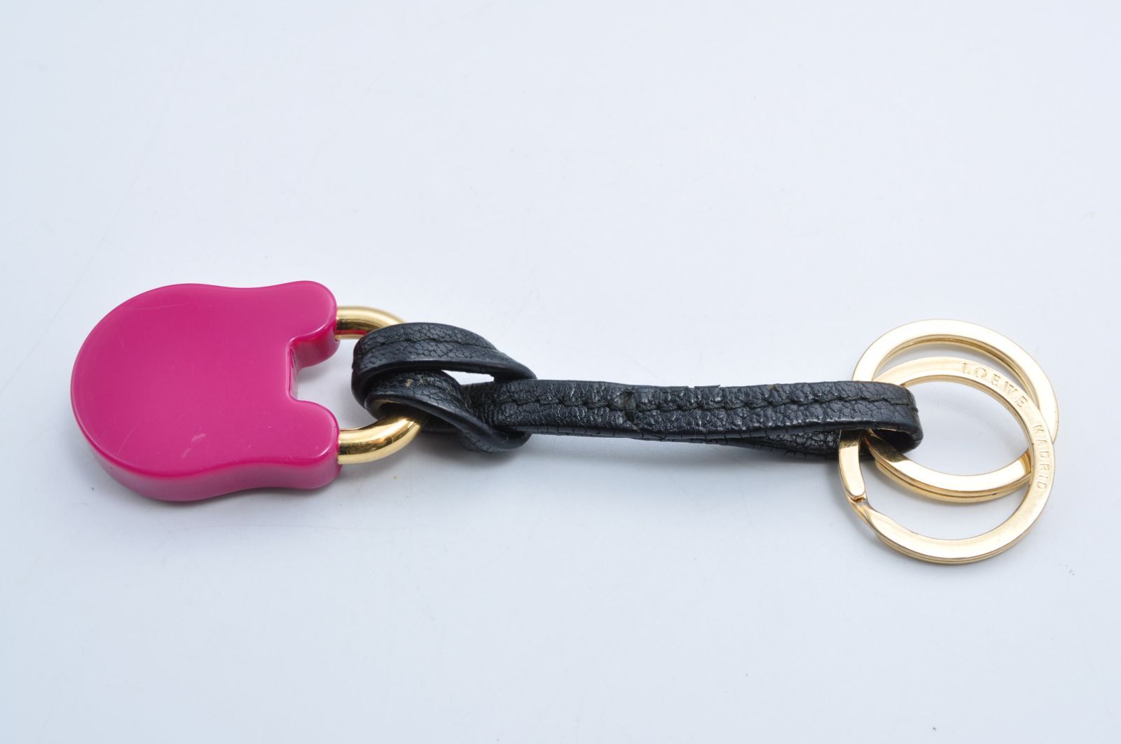 LOEWE ロエベ キーリング キーホルダー 南京錠 パドロック ピンク