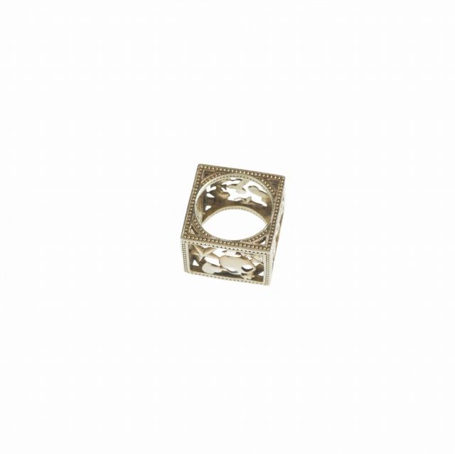 ヴィヴィアンウエストウッド Vivienne Westwood AARON SQUARE RING