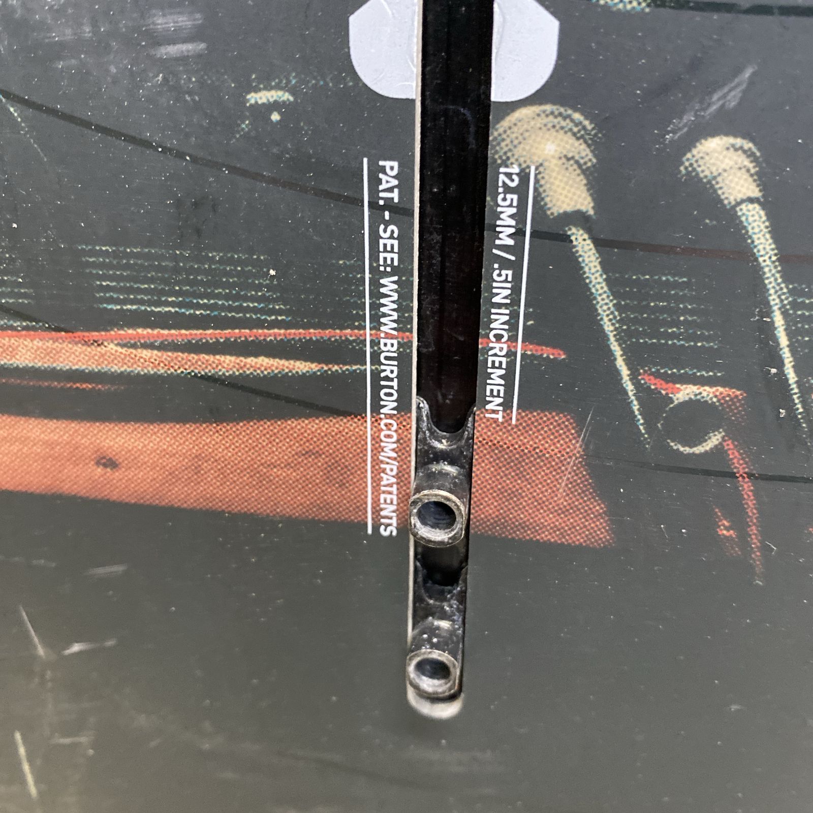 浜館58-242] [店舗併売品] BURTON 2017モデル BLUNT FLYING V ダブル