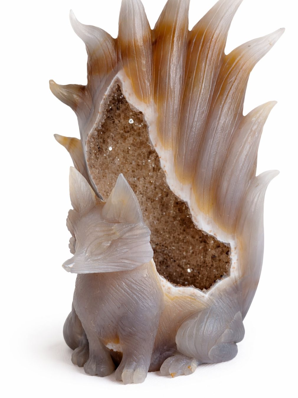 希少一点物】ブラジル産天然瑪瑙 九尾の狐彫刻 ジオード晶洞輝く神秘の