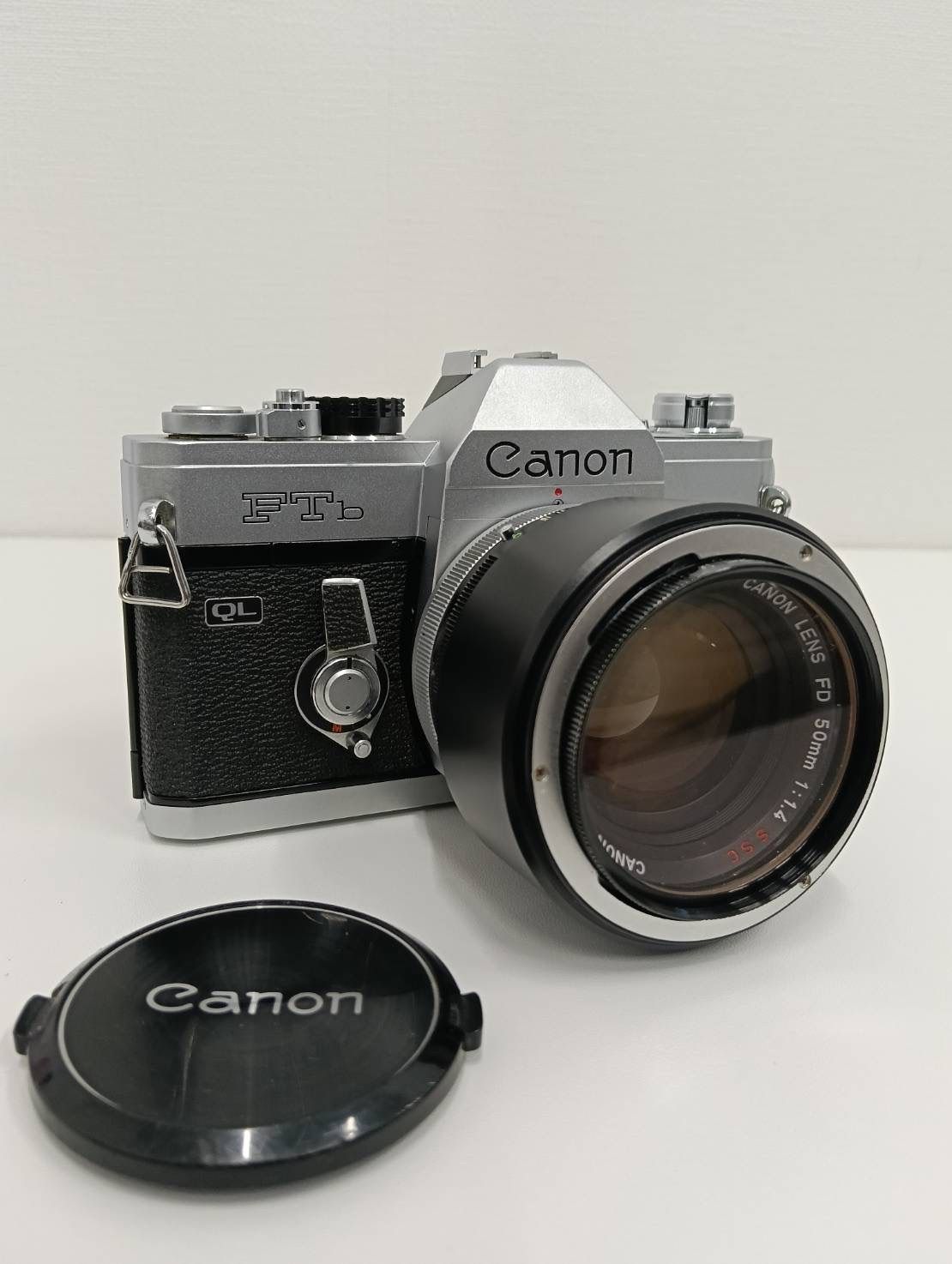 中古品】 Canonキヤノン FTb フィルムカメラ CANON LENS FD 50mm 1:1.4