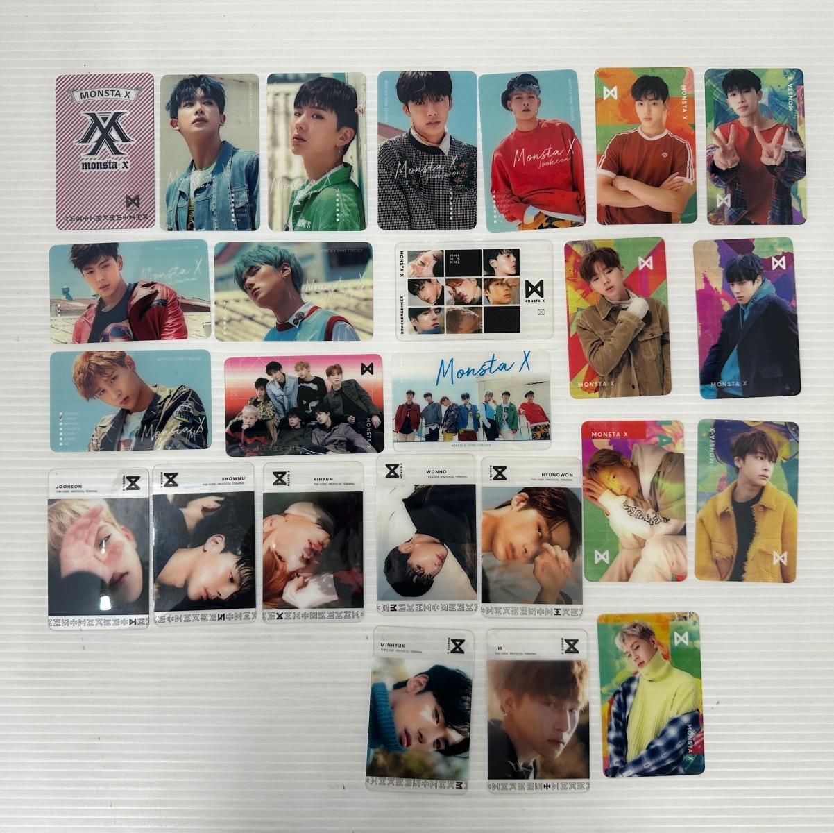 まとめ品】K-POP A4ファイル カード等 まとめ 韓国 グループ アイドル