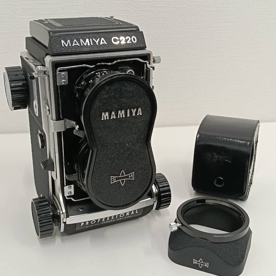 中古品】 Mamiyaマミヤ C220 Professionalプロフェッショナル 二眼レフ
