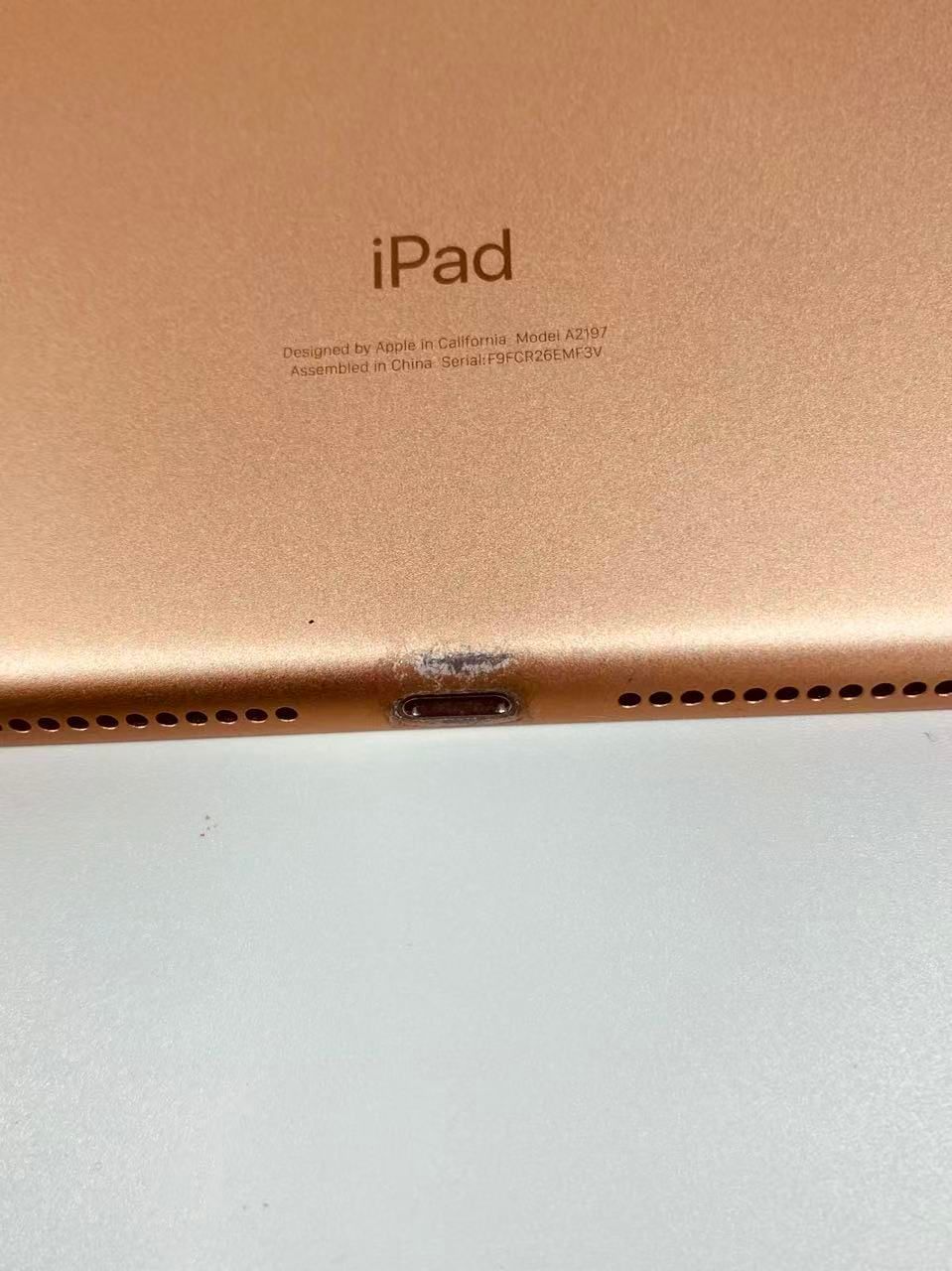 訳あり】iPad 第7世代 128GB Gold バッテリー小 - メルカリ
