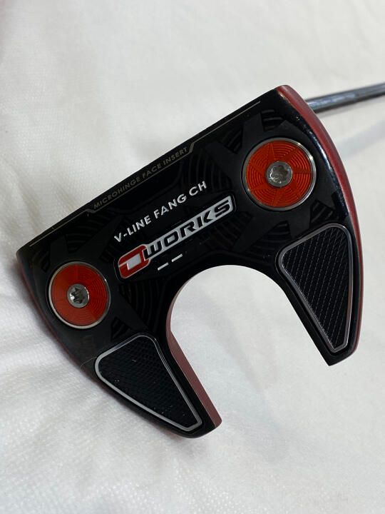 オデッセイ O-WORKS RED V-LINE FANG CH パター 中古 ゴルフドゥ！倉敷