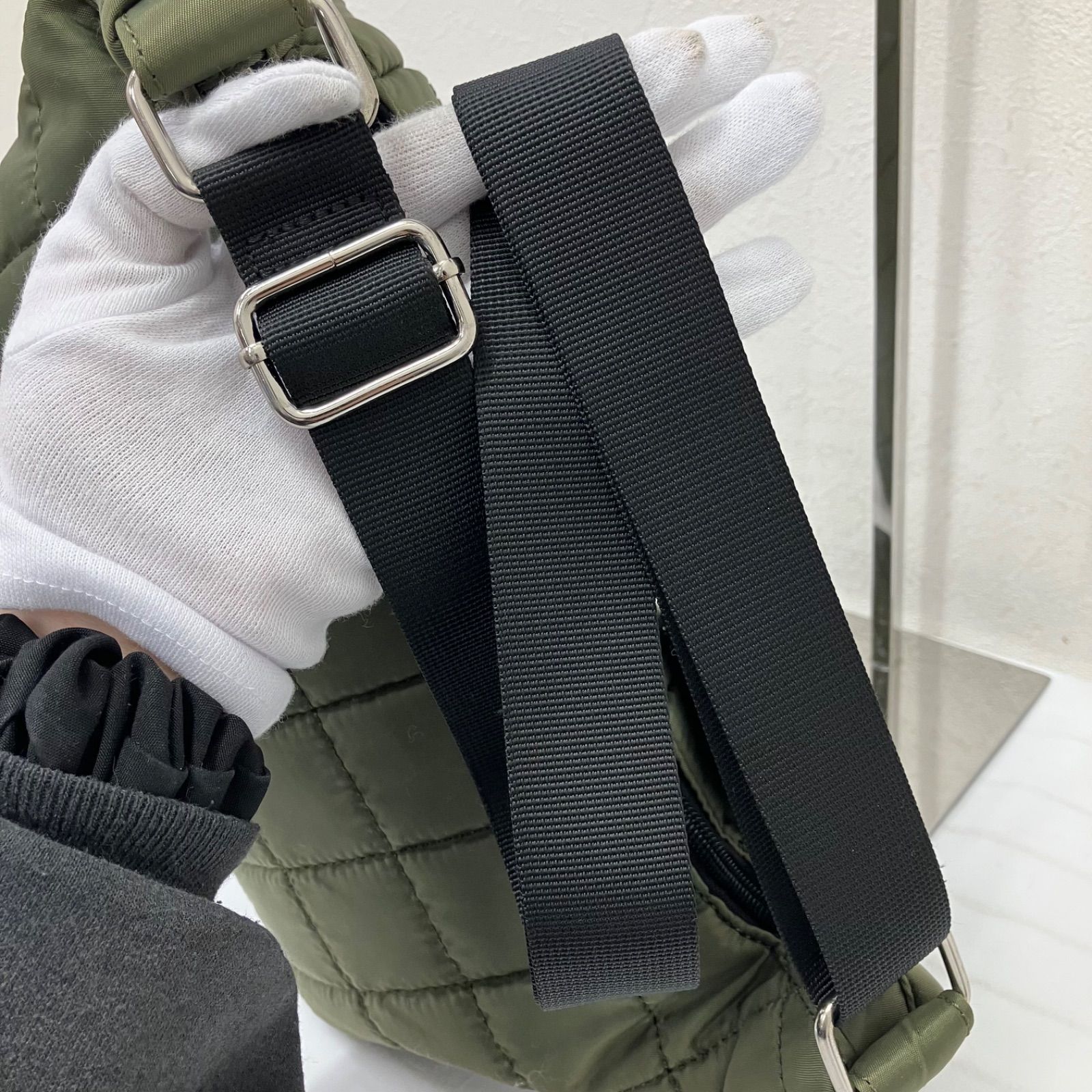 9804 MARY QUANT マリークワント ショルダーバッグ 斜めがけ 紐調節 