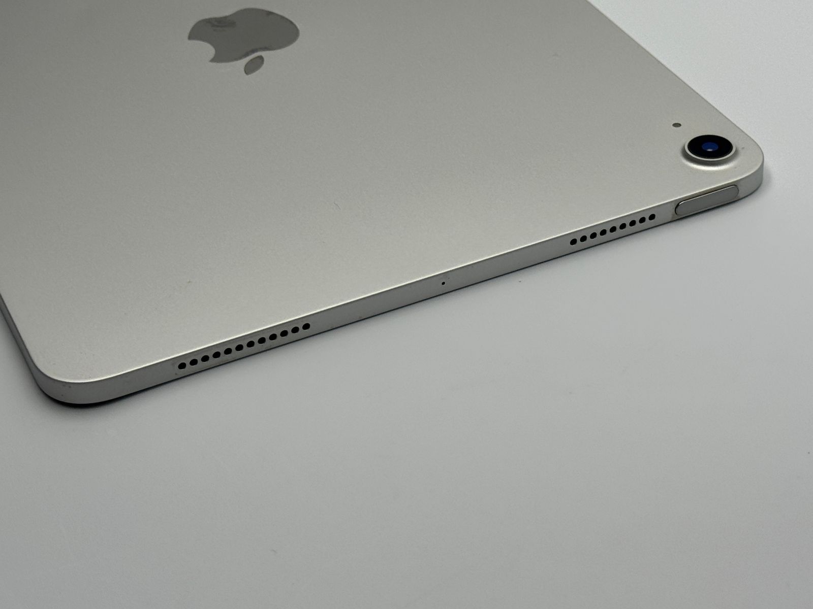 中古C】iPad Air 4 64GB シルバー Wi-Fi バッテリー【90%】 - メルカリ