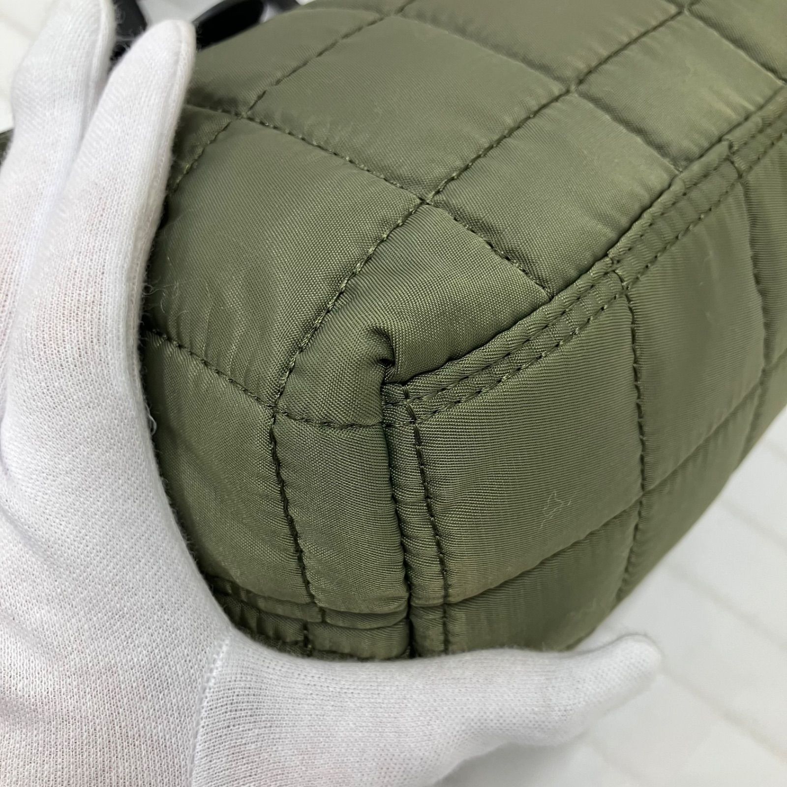 9804 MARY QUANT マリークワント ショルダーバッグ 斜めがけ 紐調節 