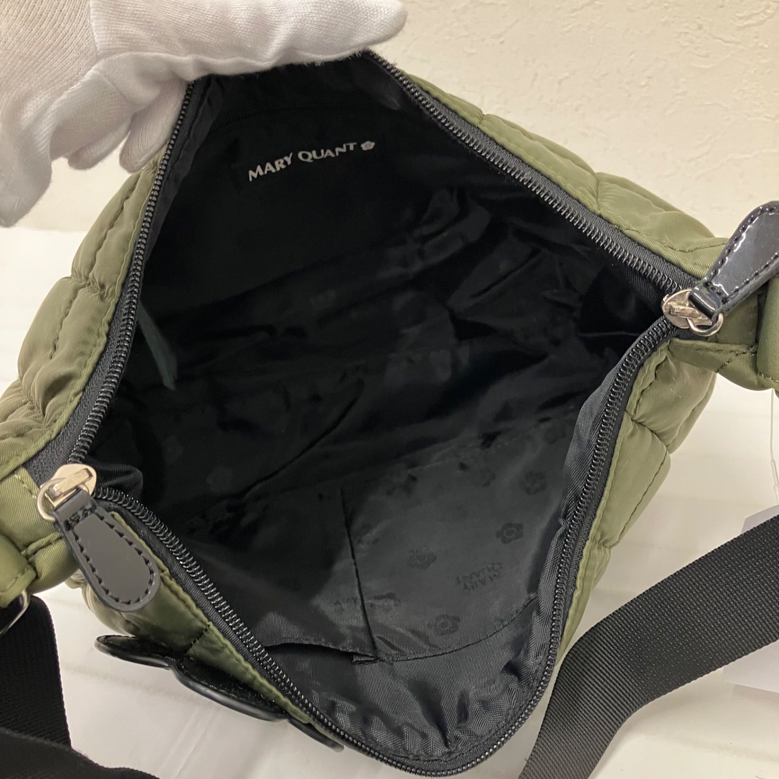 9804 MARY QUANT マリークワント ショルダーバッグ 斜めがけ 紐調節 