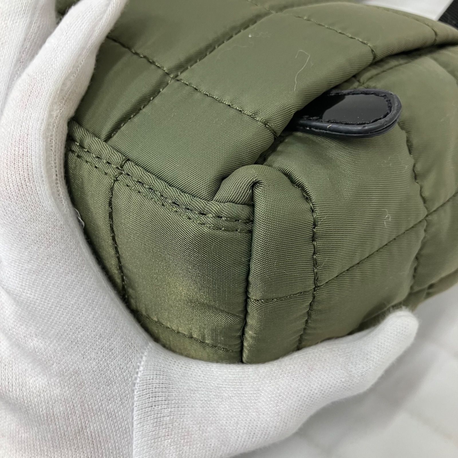 9804 MARY QUANT マリークワント ショルダーバッグ 斜めがけ 紐調節 