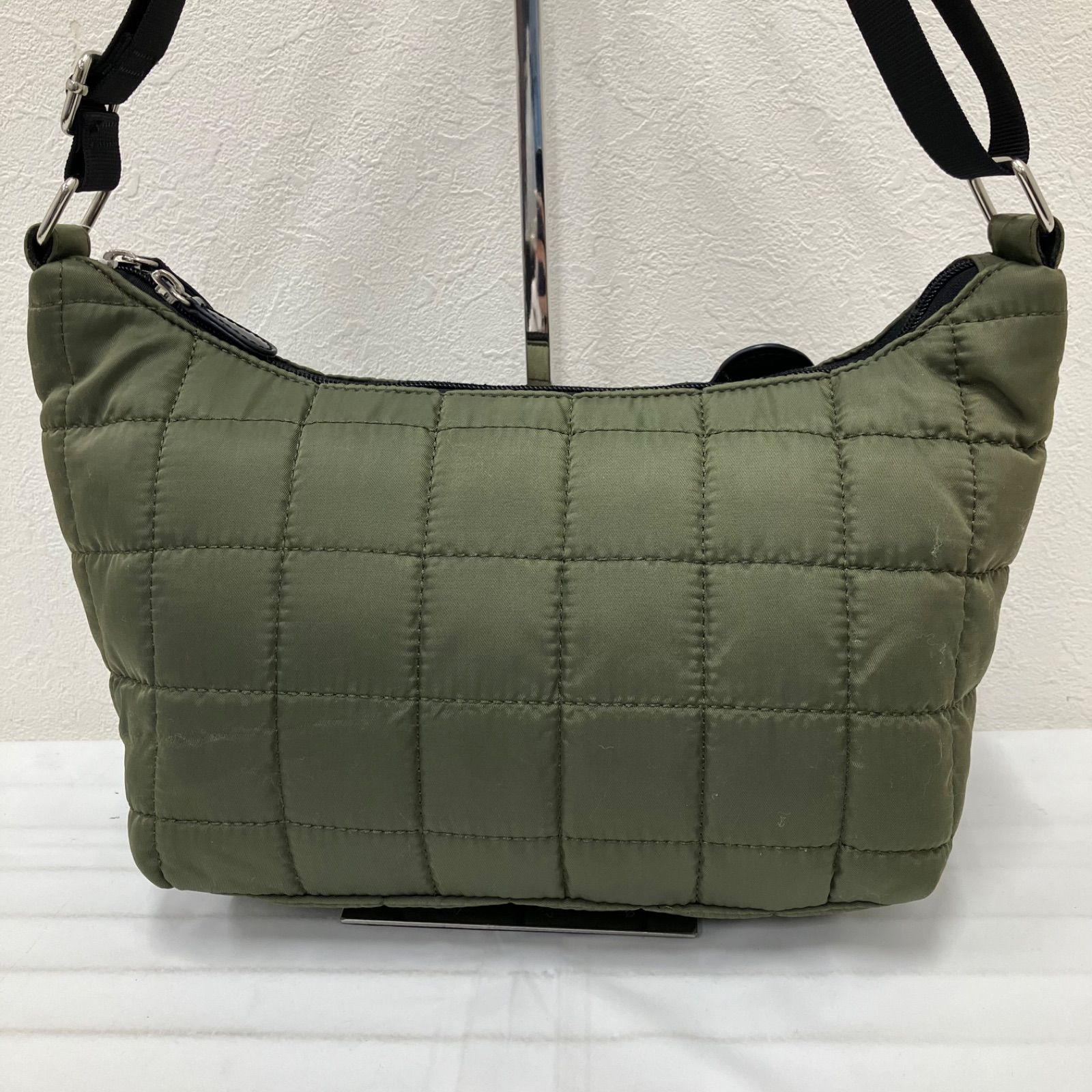 9804 MARY QUANT マリークワント ショルダーバッグ 斜めがけ 紐調節 