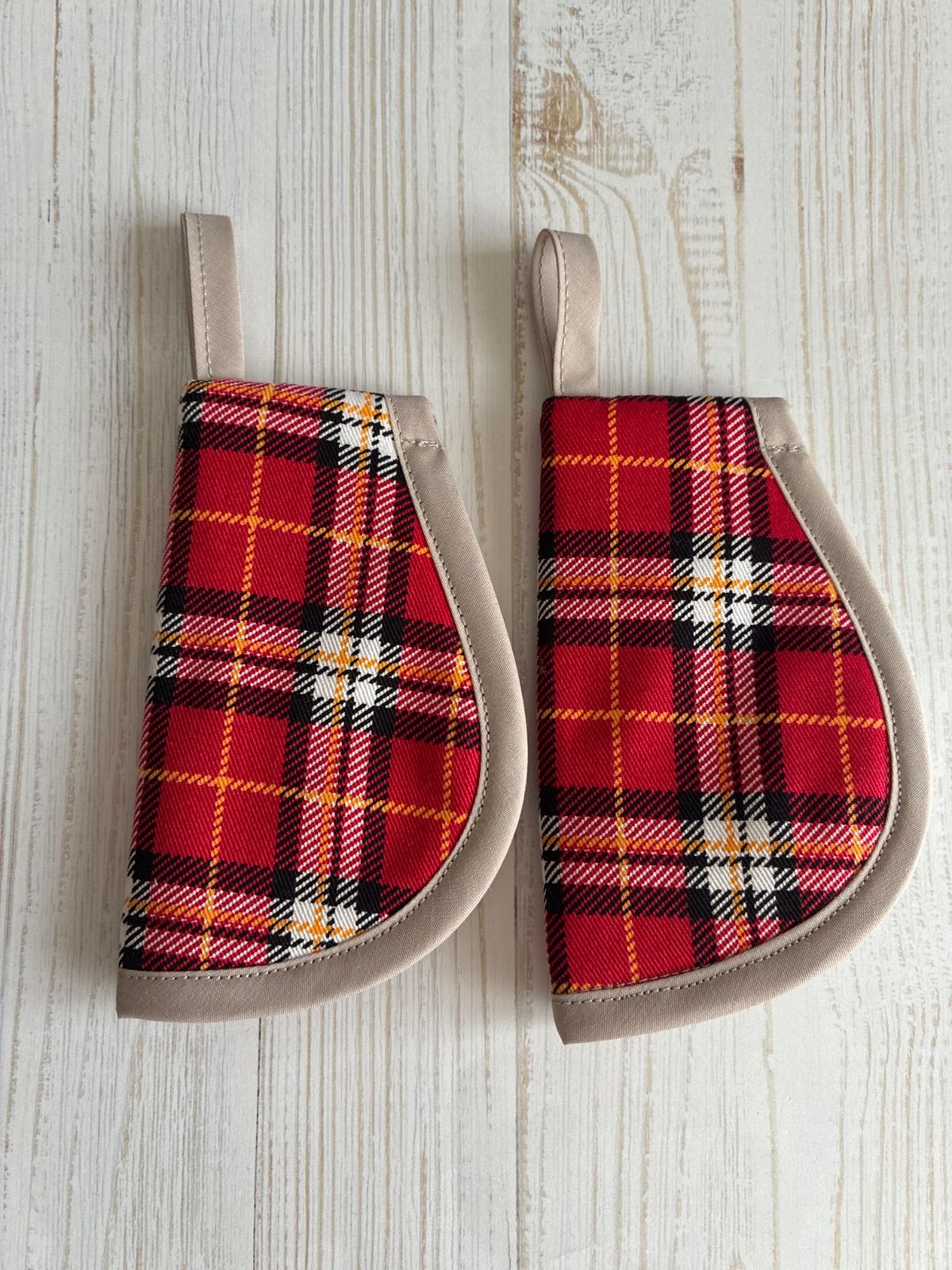 n48)鍋つかみ 2コセット ハンドメイド タータンチェック柄 レッド