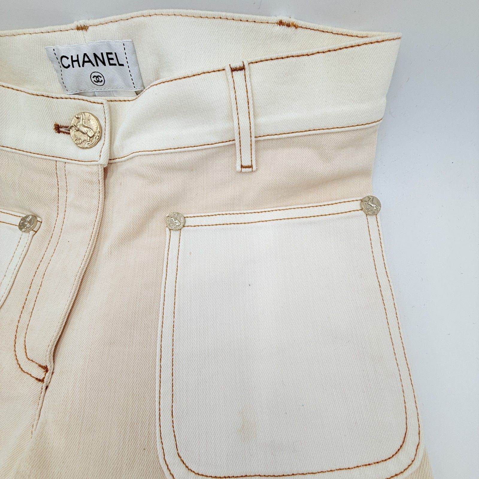 CHANEL（シャネル） ココマークボタン ワイドパンツ アイボリー サイズ