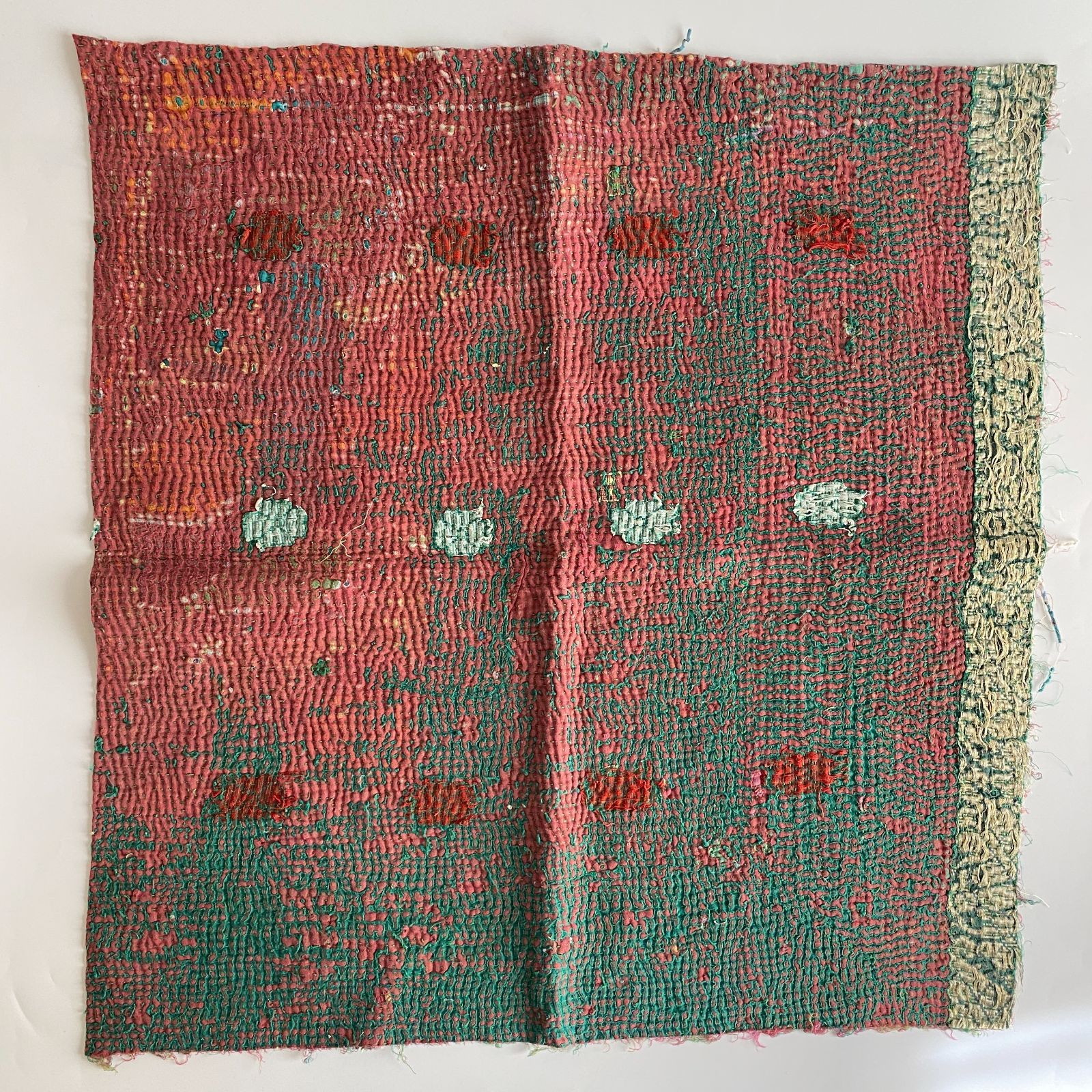 3657 ラリーキルト カンタキルト オールドファブリック ハギレ インド