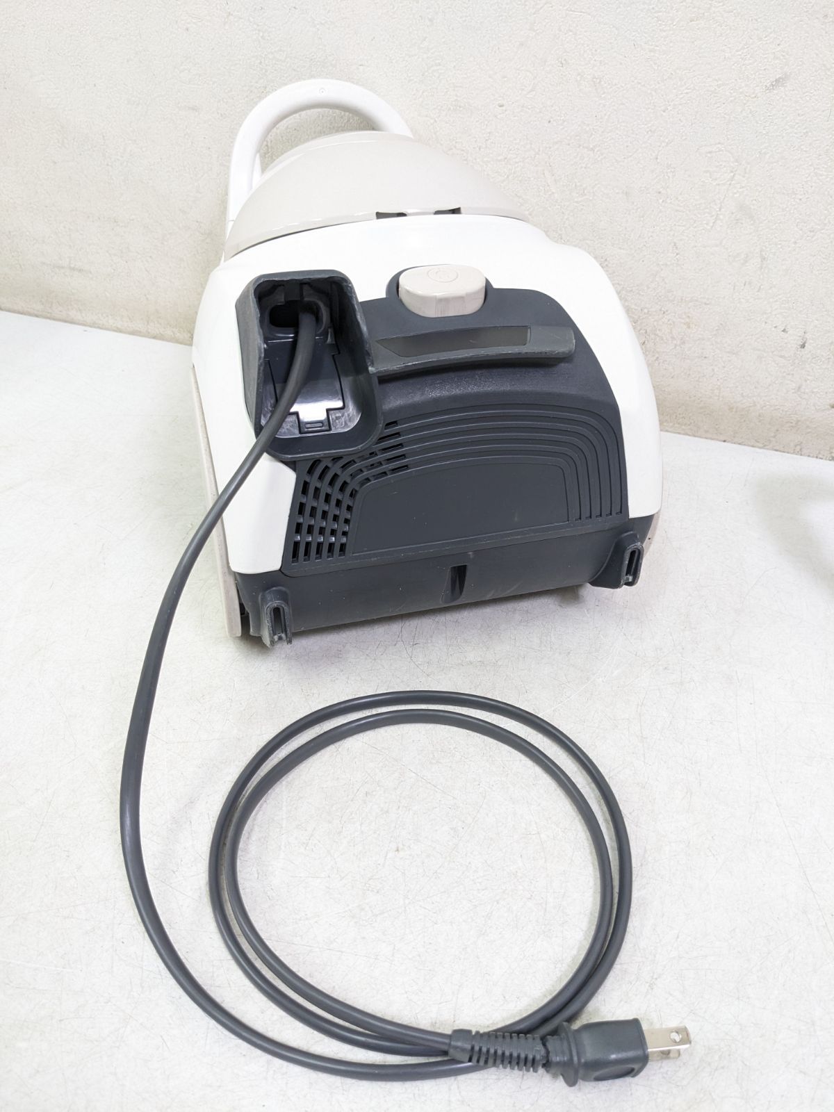 MITSUBISHI TC-FJ2X-C 2020年製 紙パック式掃除機 - メルカリ