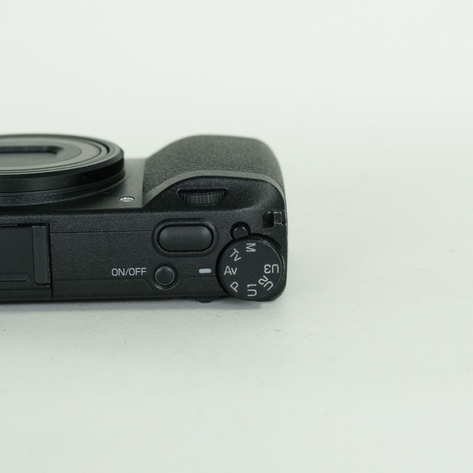 美品 | シャッター数2,030回] RICOH GR III | コンパクトデジタル