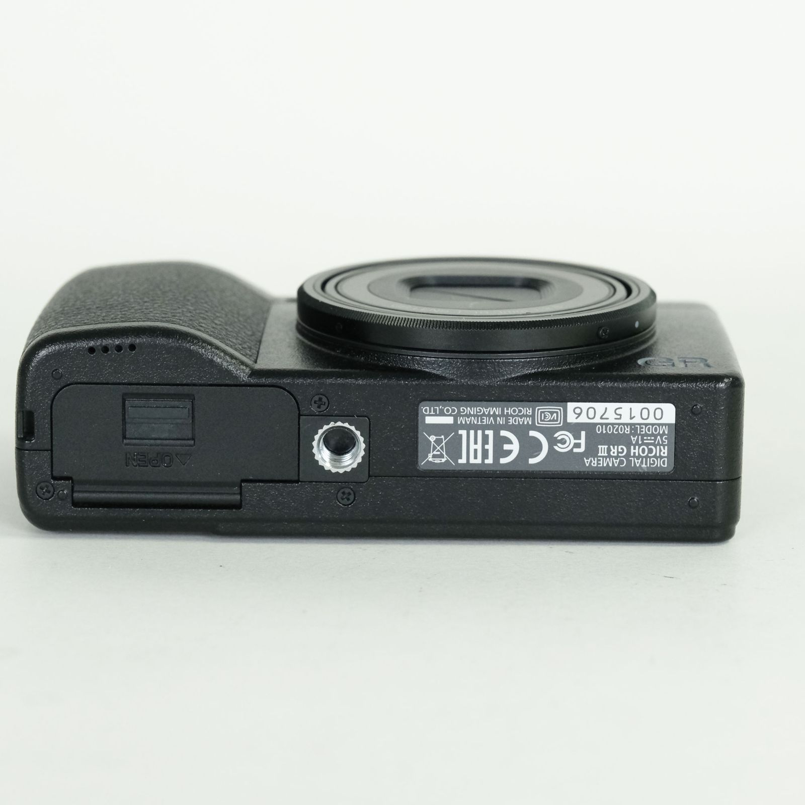 美品 | シャッター数2,030回] RICOH GR III | コンパクトデジタル