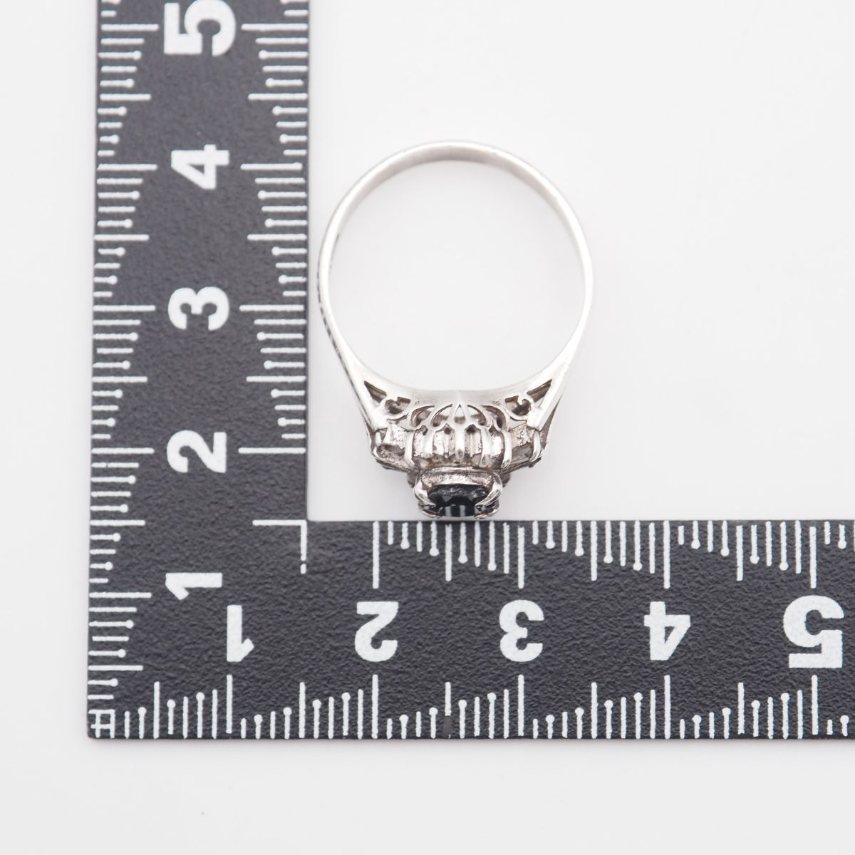 R013 サファイア? ブルースピネル? SILVER925刻印 リング デザイン