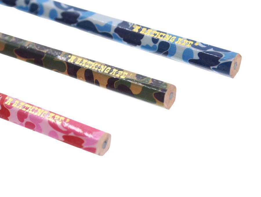 ベイシングエイプ　カモフラージュ柄 鉛筆 3本セット ア ベイシング エイプ ノベルティ 鉛筆 えんぴつ 3本セット 猿 迷彩 A