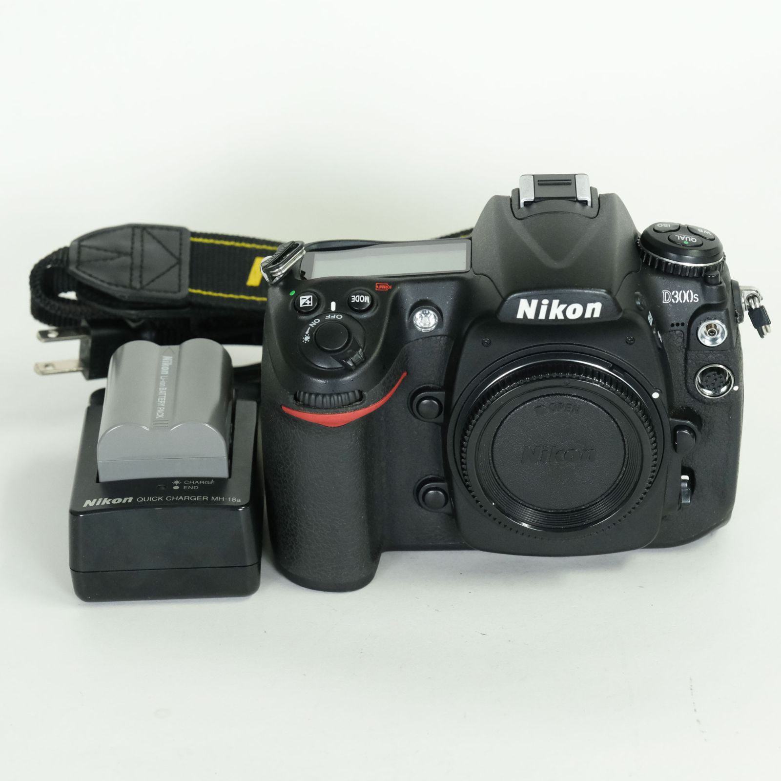 良品 | シャッター数4,850回] Nikon D300S ボディ | ニコンFマウント