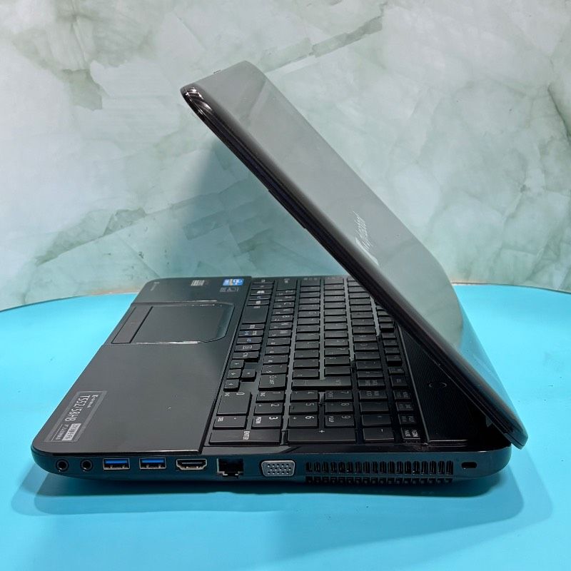 お得！】爆速Core i7☆dynabookノートパソコン☆メモリ8GB 新品SSD