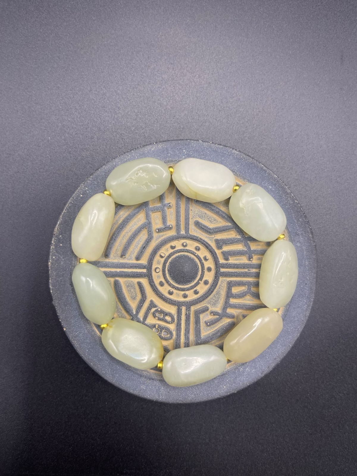 原石ブレスレット 天然翡翠軟玉 ネフライト 和田玉 鑑別書付き - メルカリ