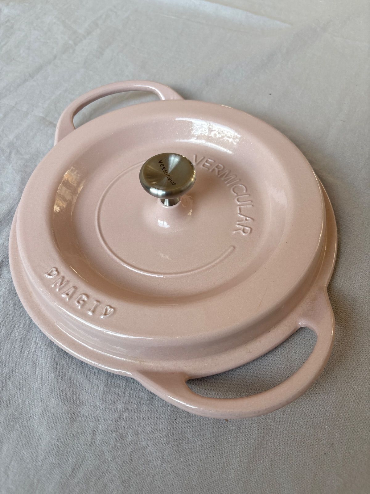 バーミキュラ オーブンポット 22cm ピンク 美品 無水調理 - メルカリ