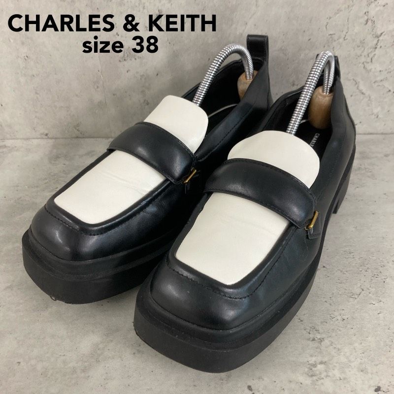 CHARLES＆KEITH チャンキーペニーローファー ブラックローファー厚底 