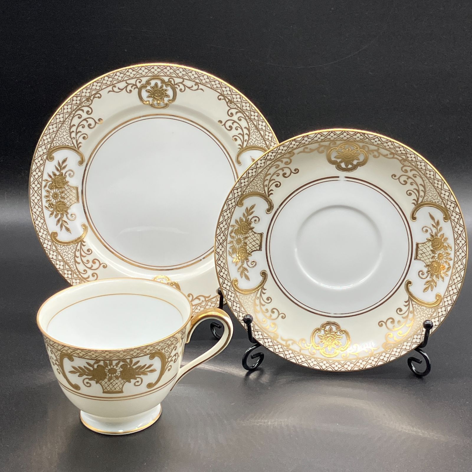 オールドノリタケ ・ 金盛上 花籠装飾図紋 キャビネット トリオ マルキ