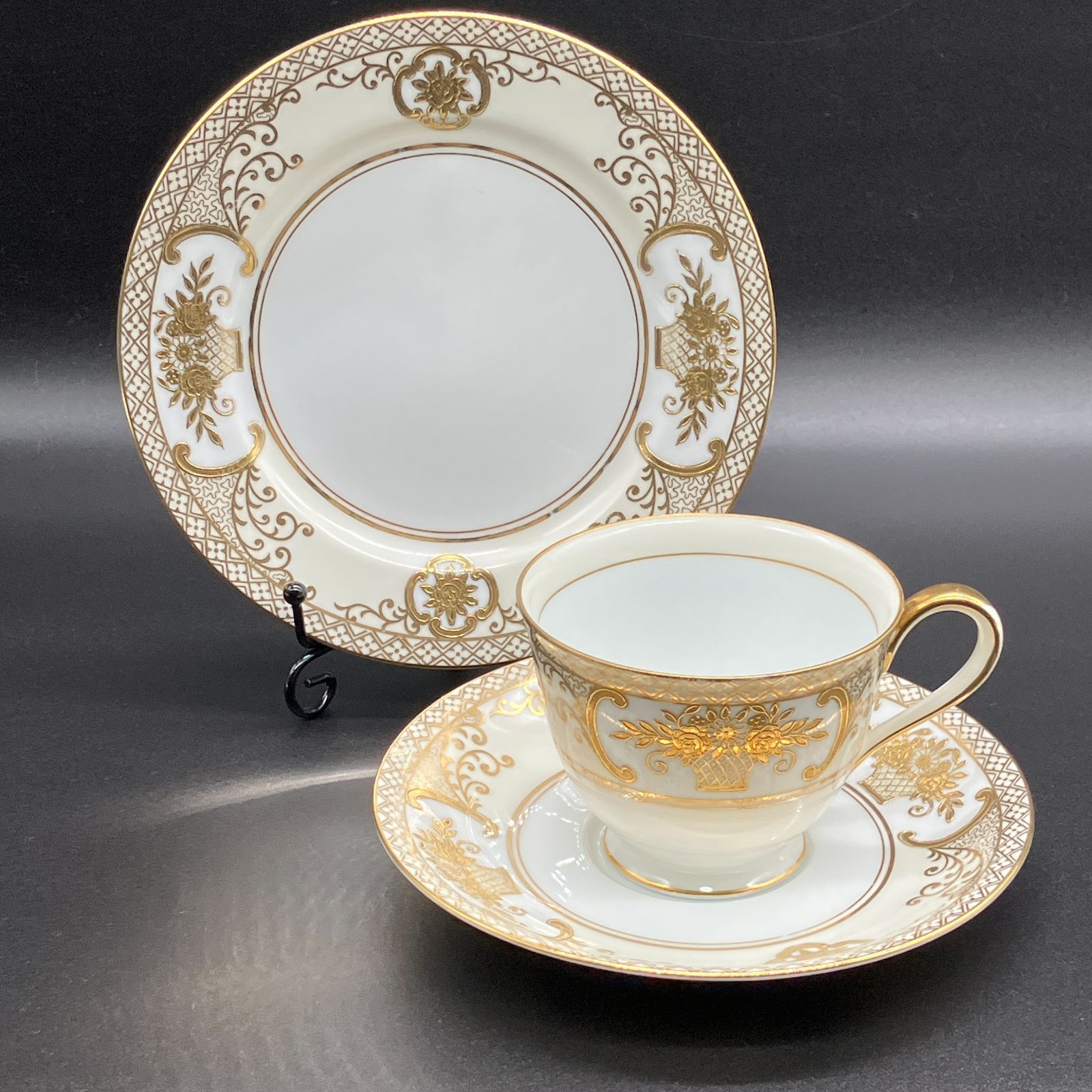 オールドノリタケ ・ 金盛上 花籠装飾図紋 キャビネット トリオ マルキ