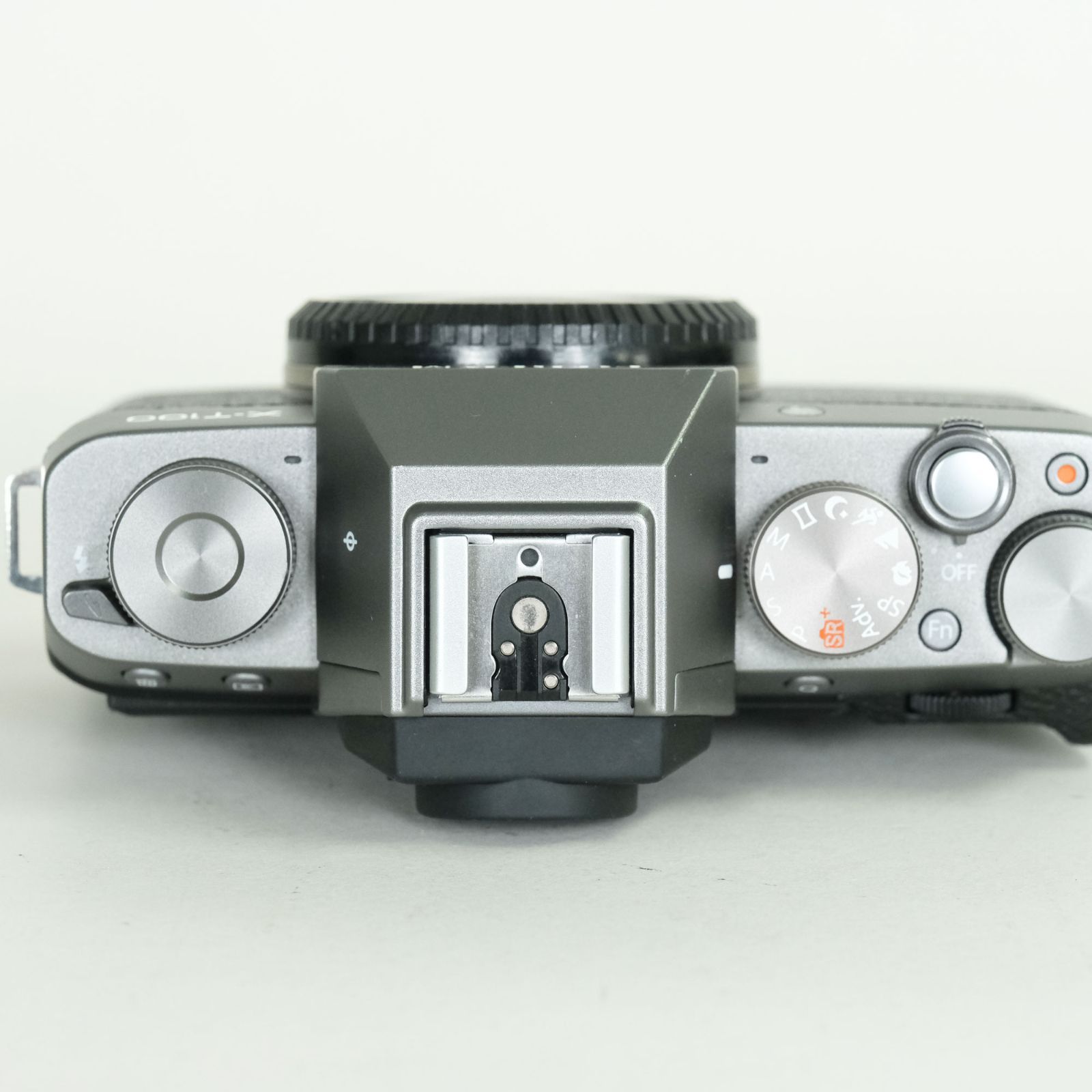 美品] FUJIFILM X-T100 [ボディ ダークシルバー] | FUJIFILM Xマウント