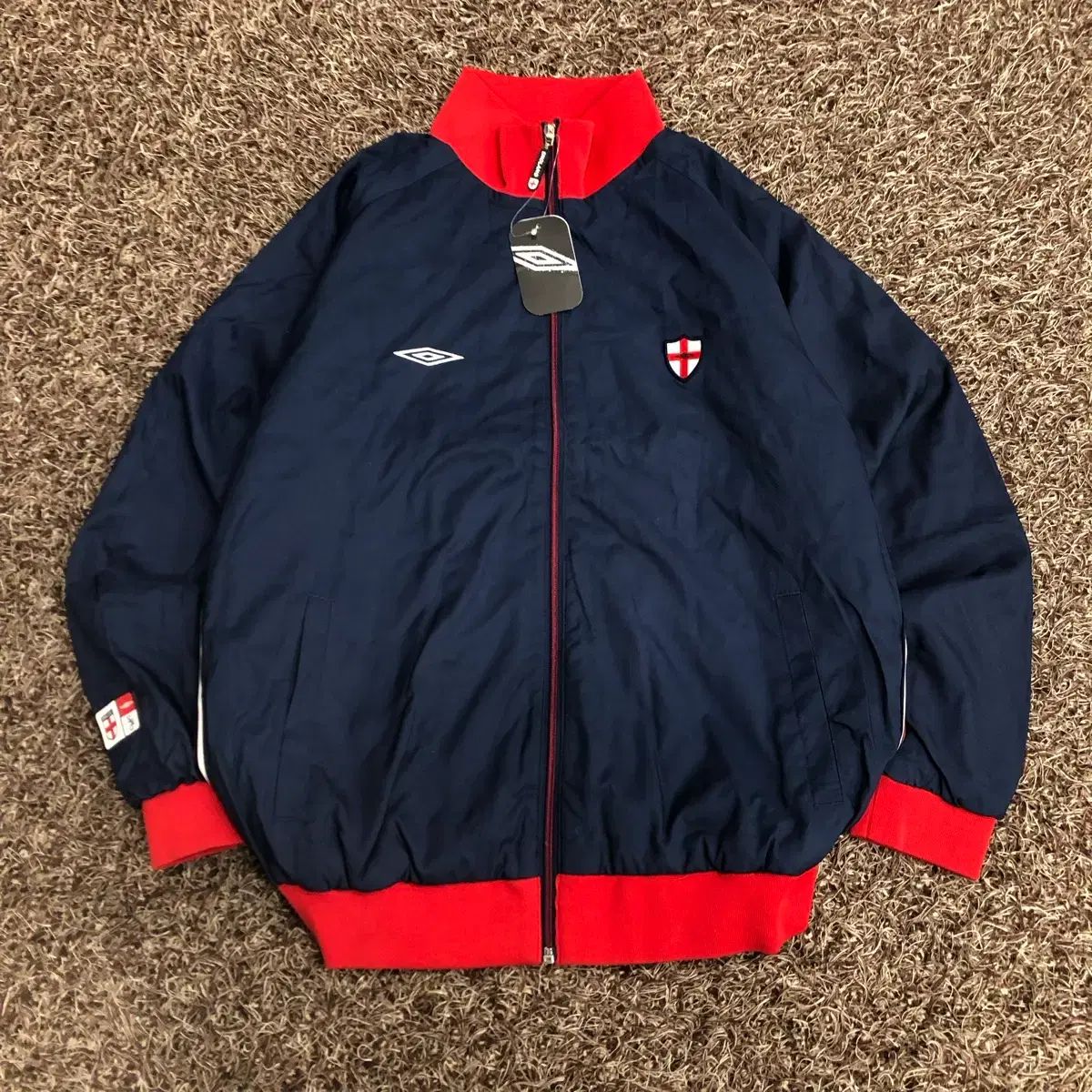 新品 アンブロ イングランド 韓国国家代表 ウィンドブレーカー