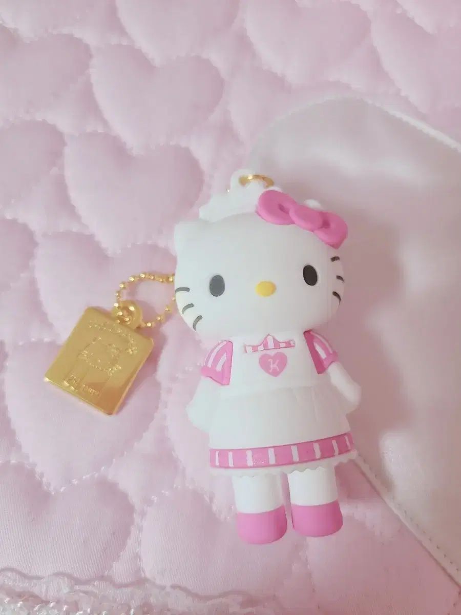 ハローキティ 50周年 TOKYO 展示会 ウェイトレス キティ キーホルダー