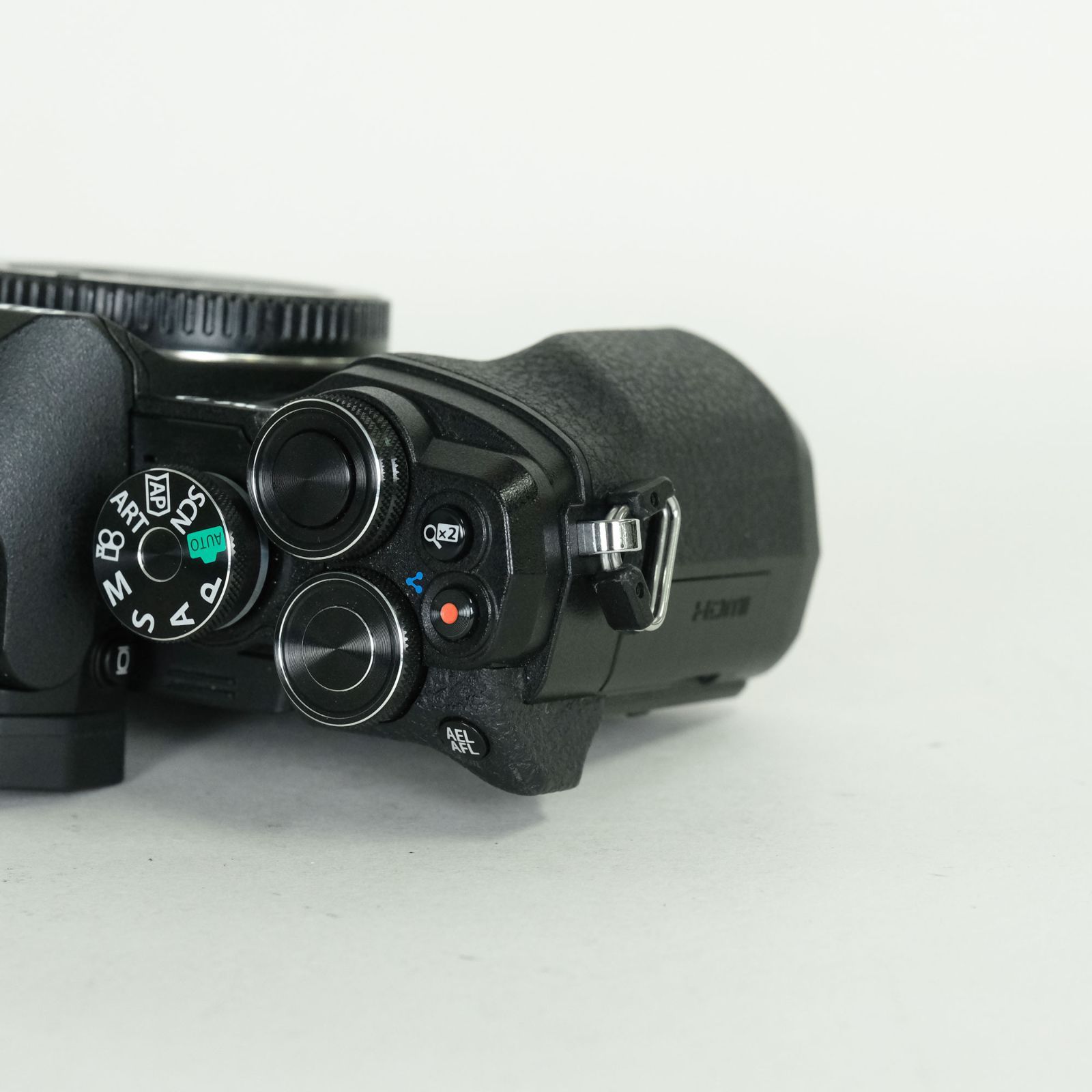 美品 | シャッター数5,881回] OLYMPUS OM-D E-M10 Mark IV [ボディ