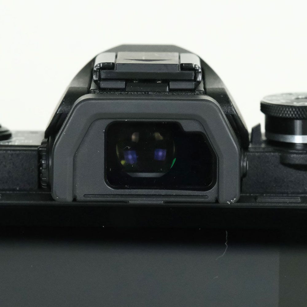 美品 | シャッター数5,881回] OLYMPUS OM-D E-M10 Mark IV [ボディ