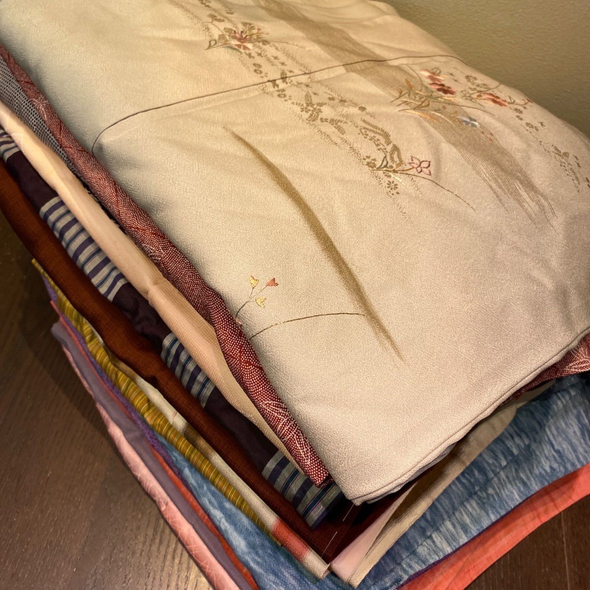 まとめ売り】正絹着物15枚 リメイク素材 ハンドメイド向け - メルカリ