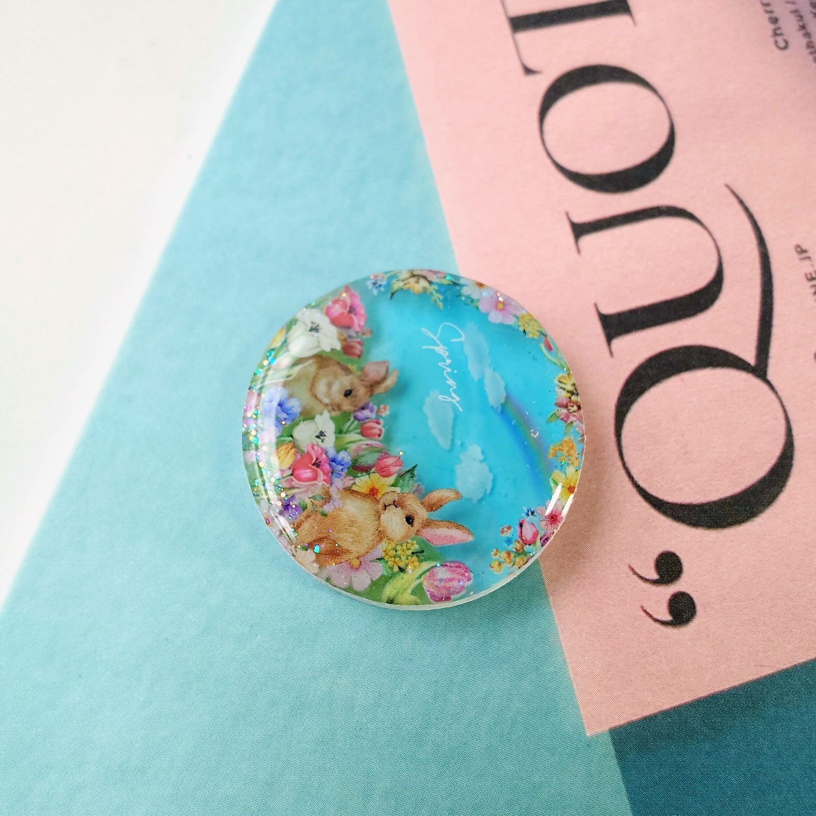 No.4295 お花畑とうさぎ レジンヘアゴム - メルカリ