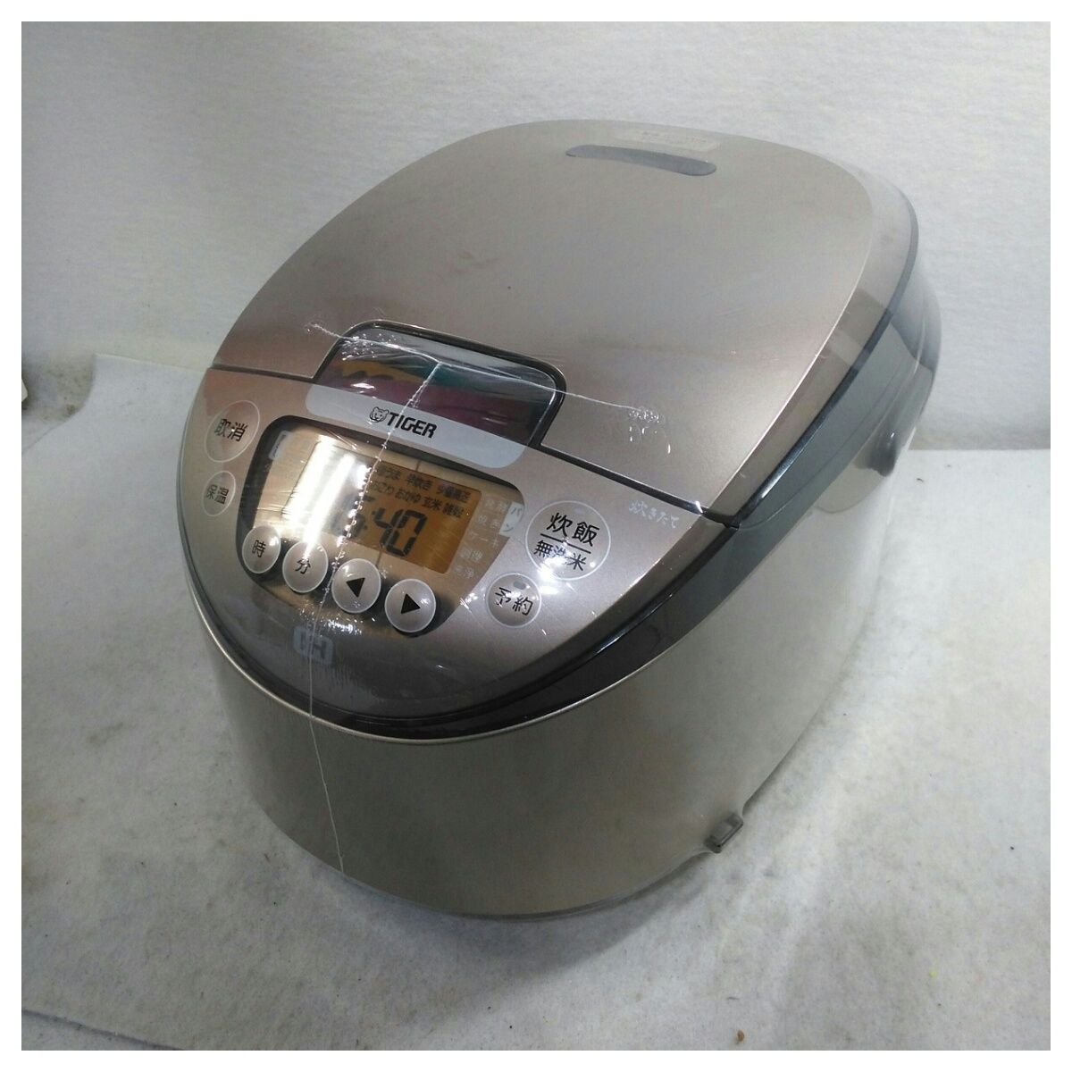 【動作確認済】【中古】本体のみ タイガー魔法瓶 IHジャー炊飯器 炊きたて 1升炊き シャンパンゴールド JPW-A180NP 2022年製 動作確認済】【中古】本体のみ タイガー魔法瓶 IHジャー炊飯器