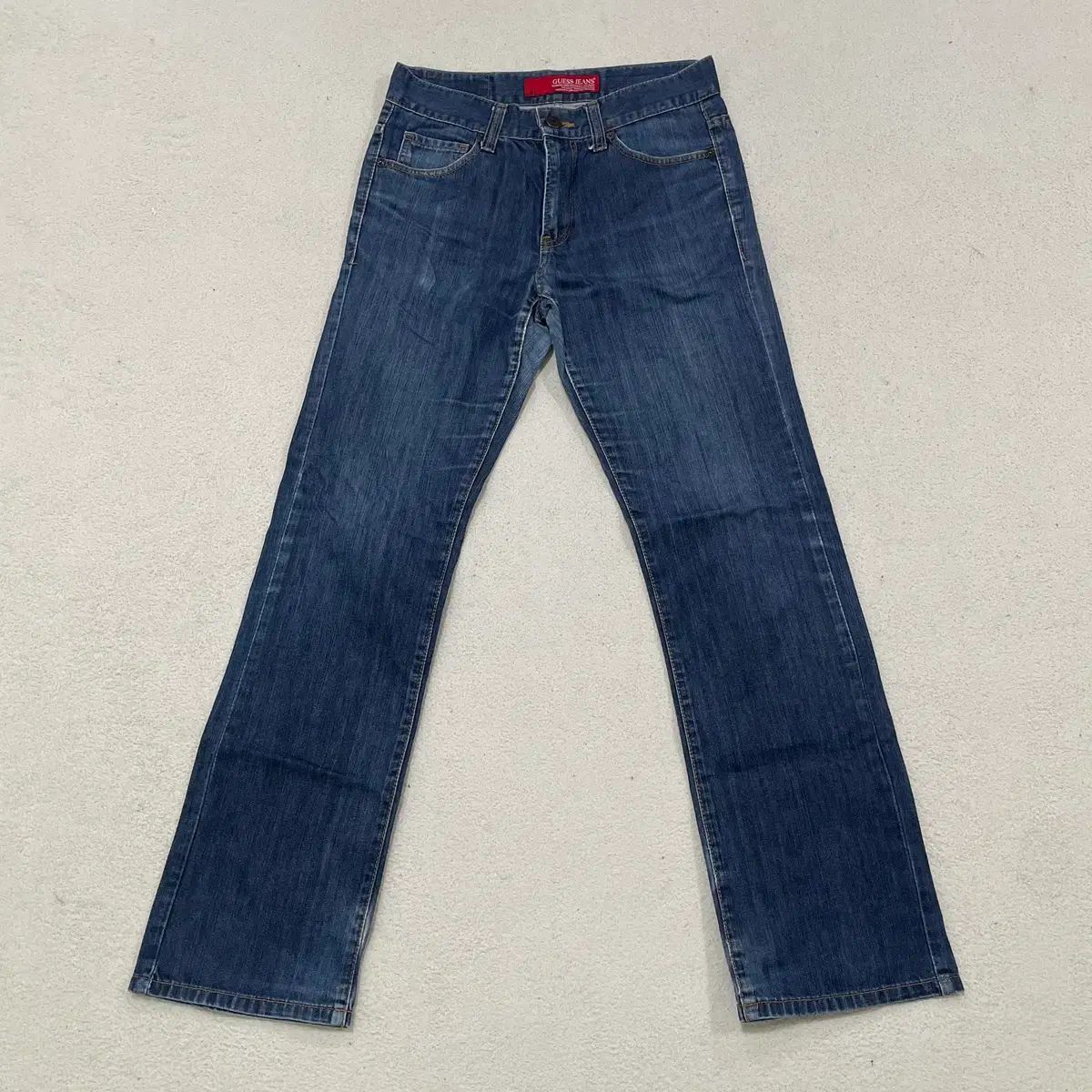 30 GUESS スリム ストレートデニム 0220-2