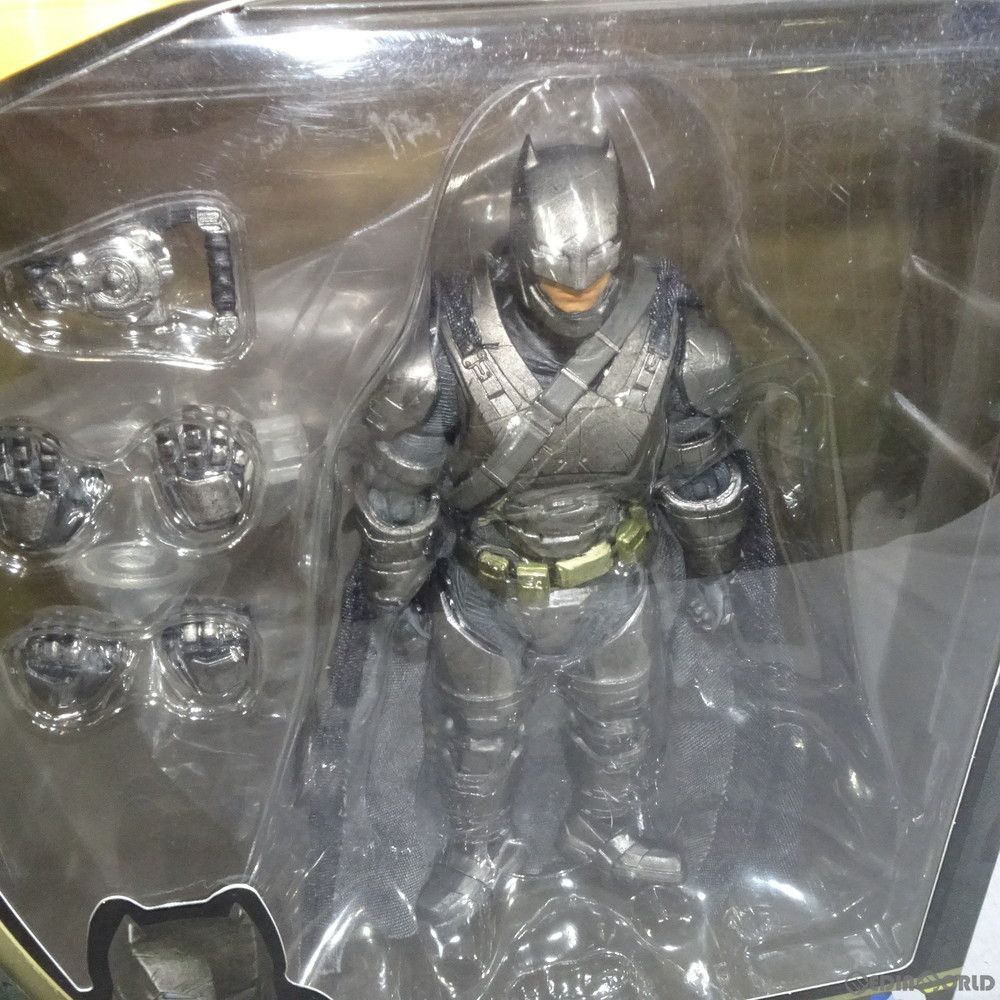 マフェックス No.023 MAFEX ARMORED BATMAN(アーマード・バットマン