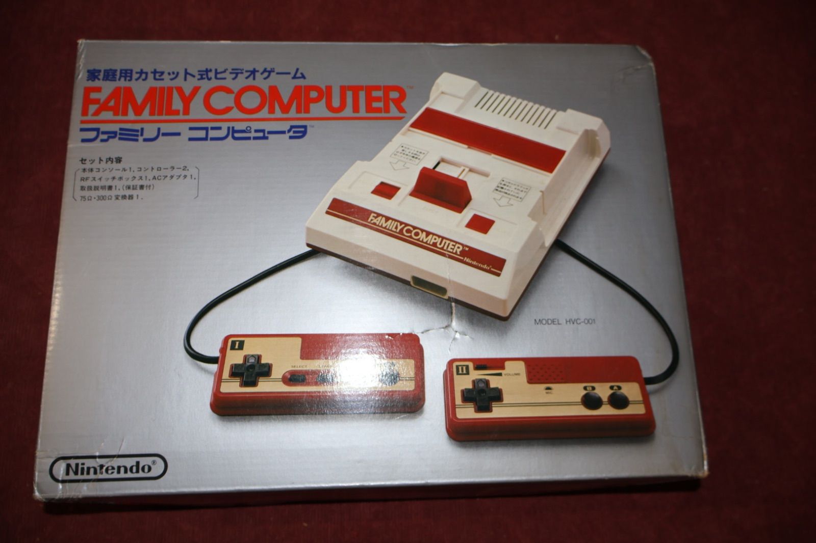 ほぼ完品・チラシ多数】初代ファミコン HVC-001 丸ボタン 箱付 美品